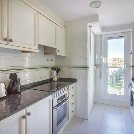 Two-bedroom In Appartement *